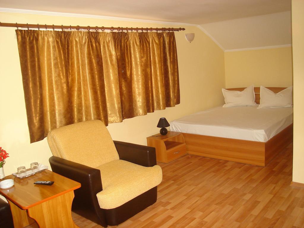 Pensiunea Mara Baiculesti Camera foto